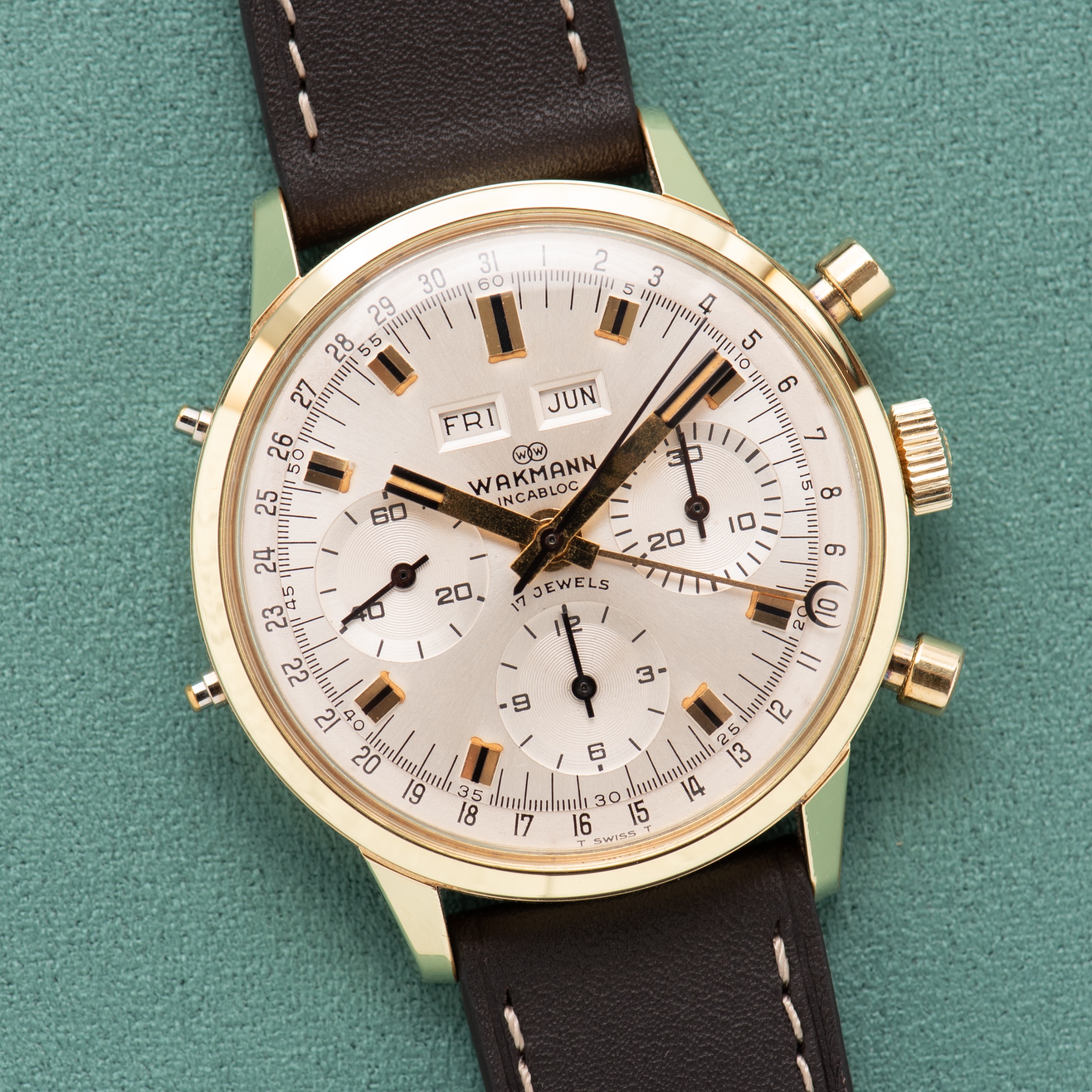 Vue de Wakmann Triple Date Chronograph — Cal. Valjoux 730 — 1970